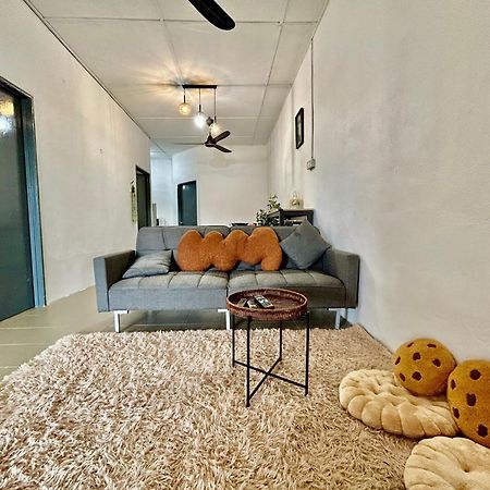 Entire 33 Cozy House • 3 Bedroom @ Alma בוקיט מרטג'אם מראה חיצוני תמונה