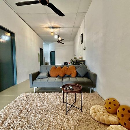 Entire 33 Cozy House • 3 Bedroom @ Alma בוקיט מרטג'אם מראה חיצוני תמונה