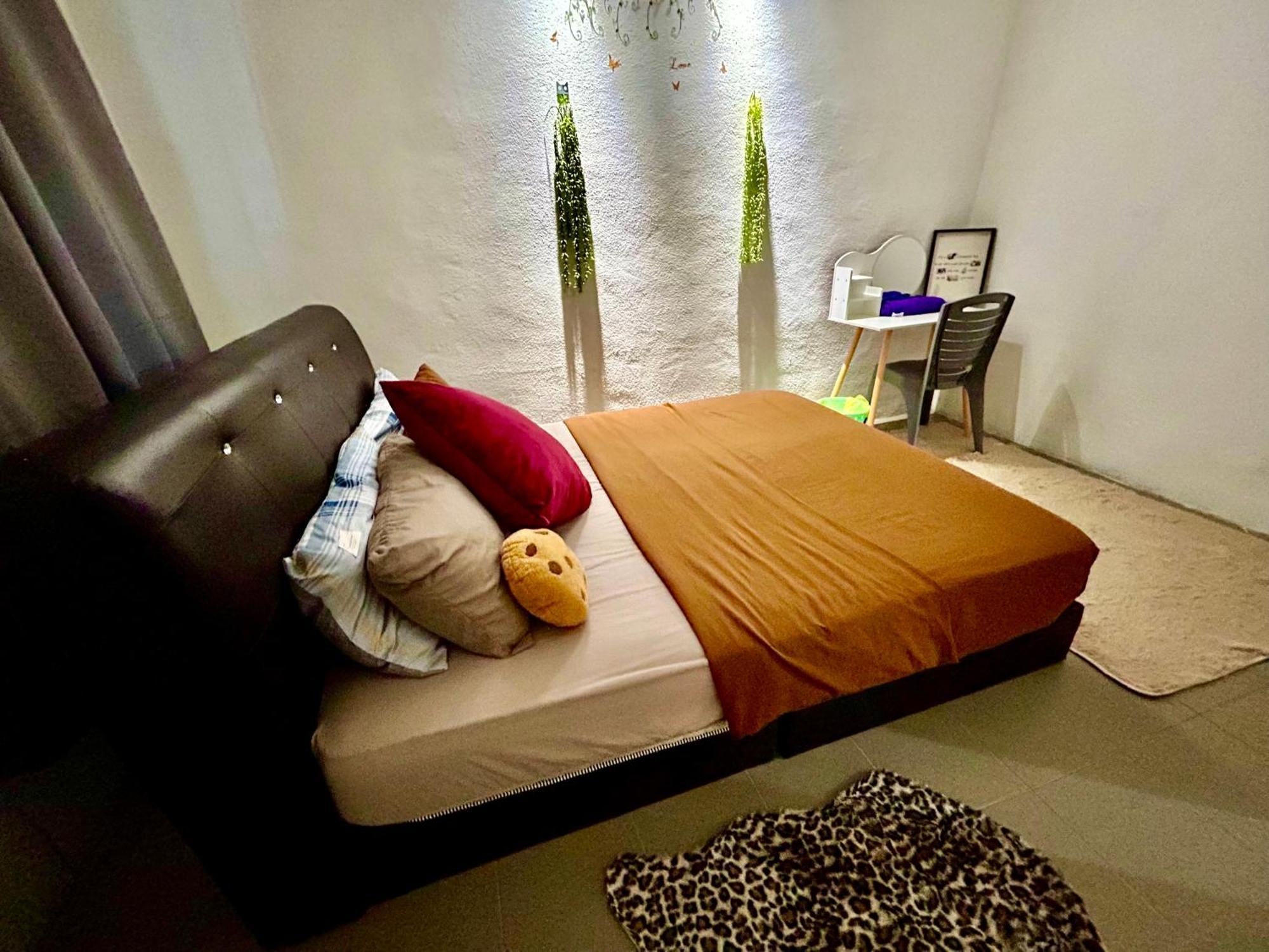 Entire 33 Cozy House • 3 Bedroom @ Alma בוקיט מרטג'אם מראה חיצוני תמונה